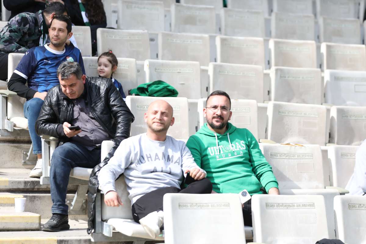 (FOTO GALERİ) Bursaspor-Silifke Belediyespor Taraftar Fotoğrafları