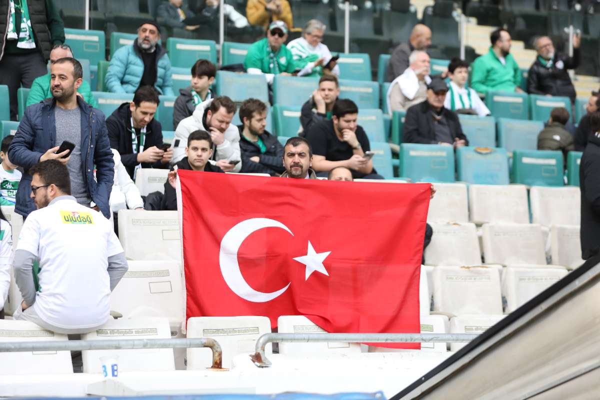 (FOTO GALERİ) Bursaspor-Silifke Belediyespor Taraftar Fotoğrafları