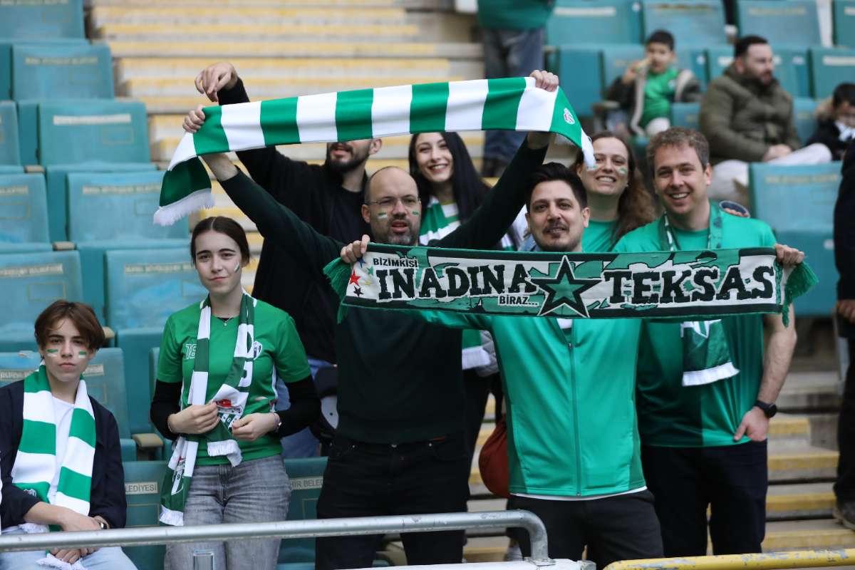 (FOTO GALERİ) Bursaspor-Silifke Belediyespor Taraftar Fotoğrafları