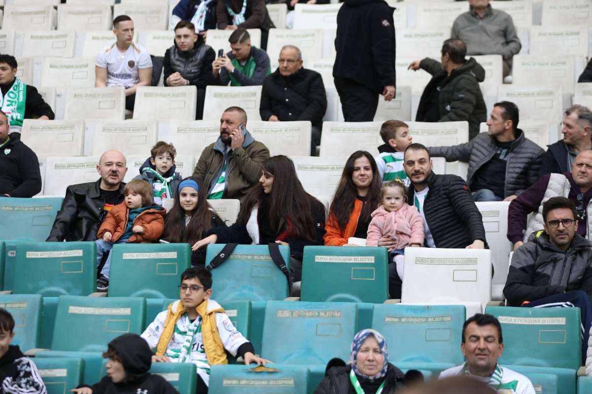 (FOTO GALERİ) Bursaspor-Silifke Belediyespor Taraftar Fotoğrafları