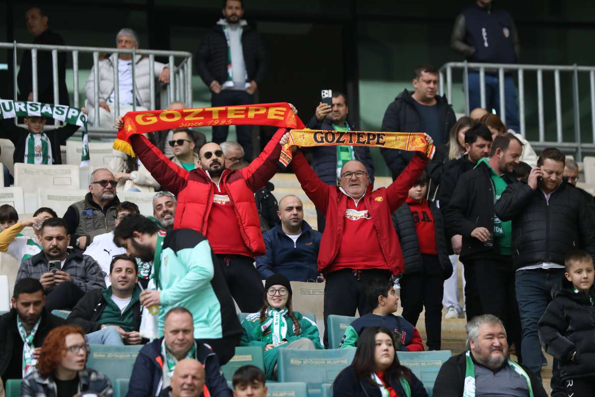 (FOTO GALERİ) Bursaspor-Silifke Belediyespor Taraftar Fotoğrafları