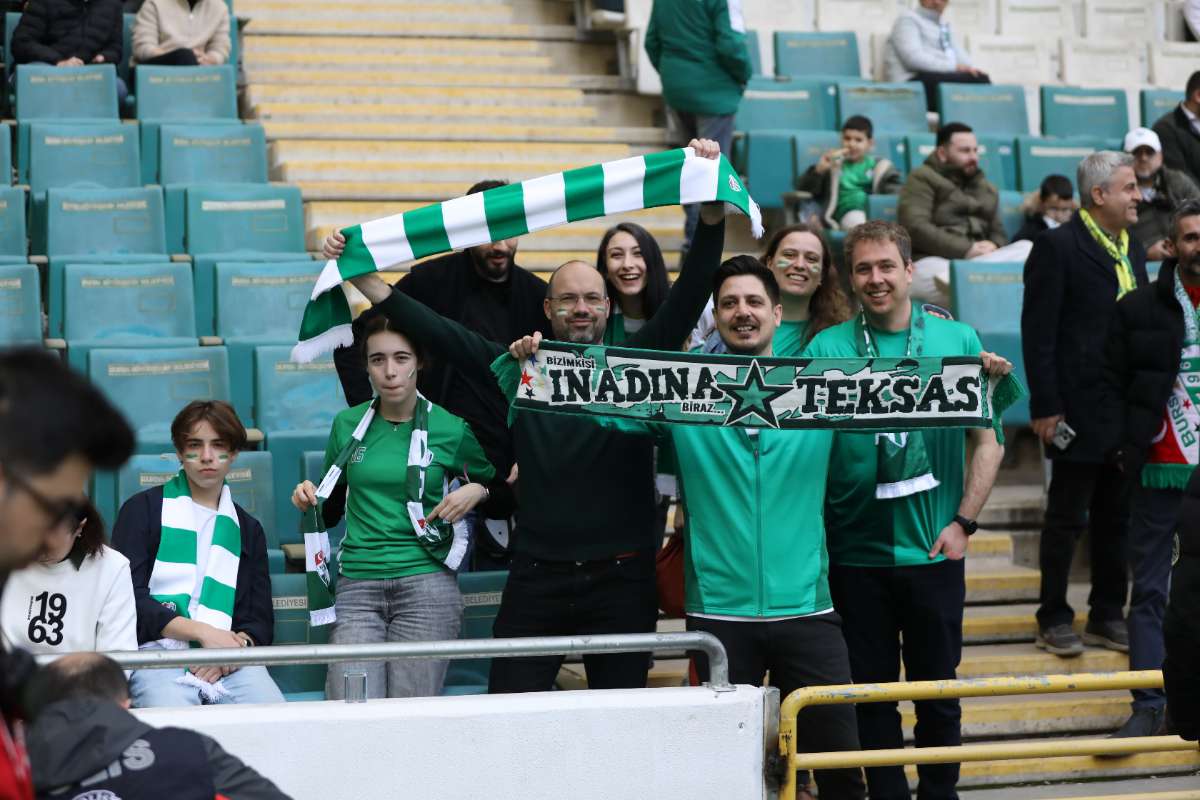 (FOTO GALERİ) Bursaspor-Silifke Belediyespor Taraftar Fotoğrafları
