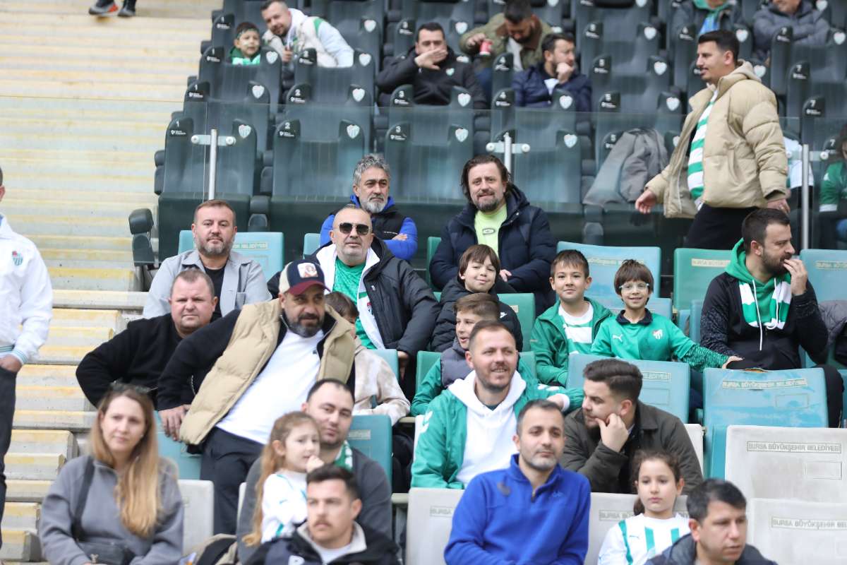 (FOTO GALERİ) Bursaspor-Silifke Belediyespor Taraftar Fotoğrafları
