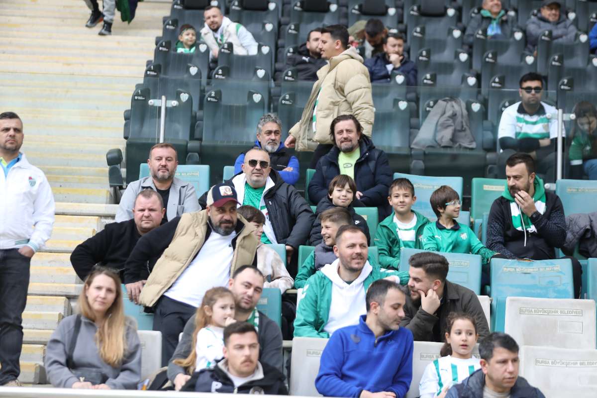 (FOTO GALERİ) Bursaspor-Silifke Belediyespor Taraftar Fotoğrafları