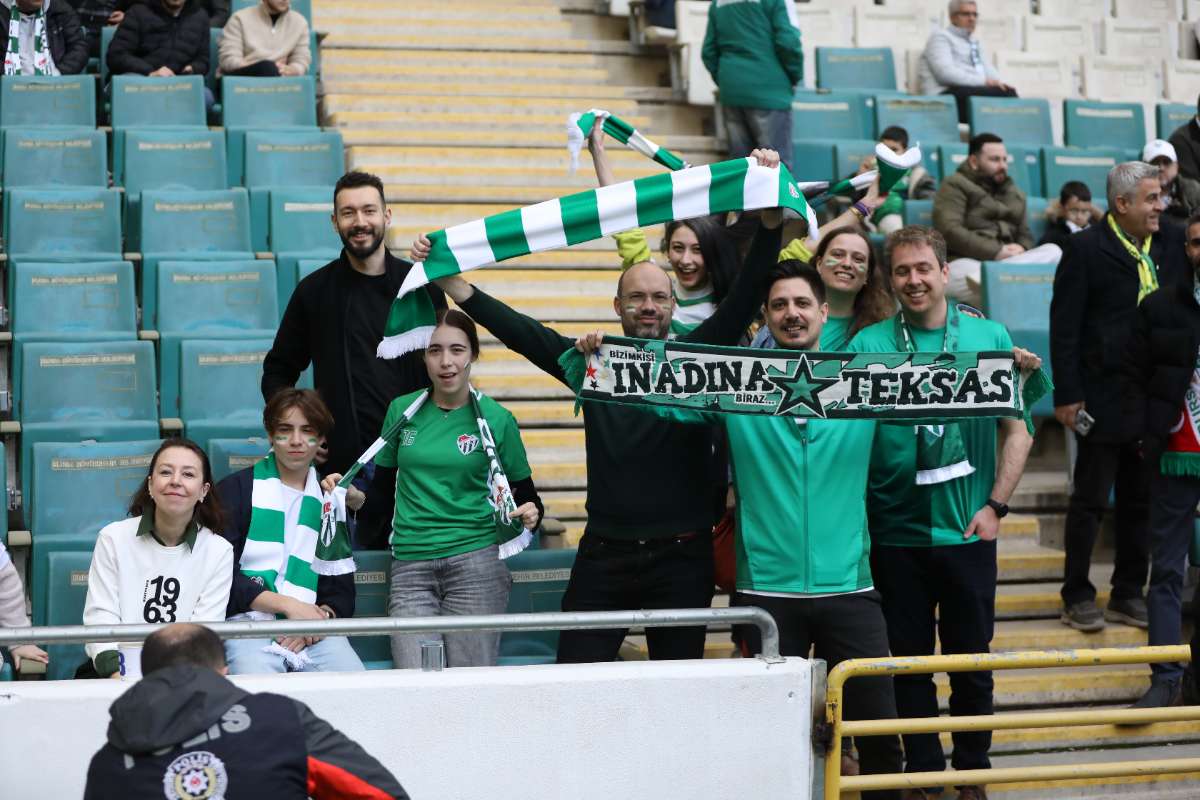 (FOTO GALERİ) Bursaspor-Silifke Belediyespor Taraftar Fotoğrafları