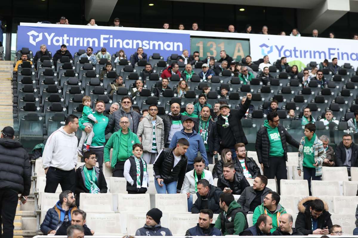 (FOTO GALERİ) Bursaspor-Silifke Belediyespor Taraftar Fotoğrafları