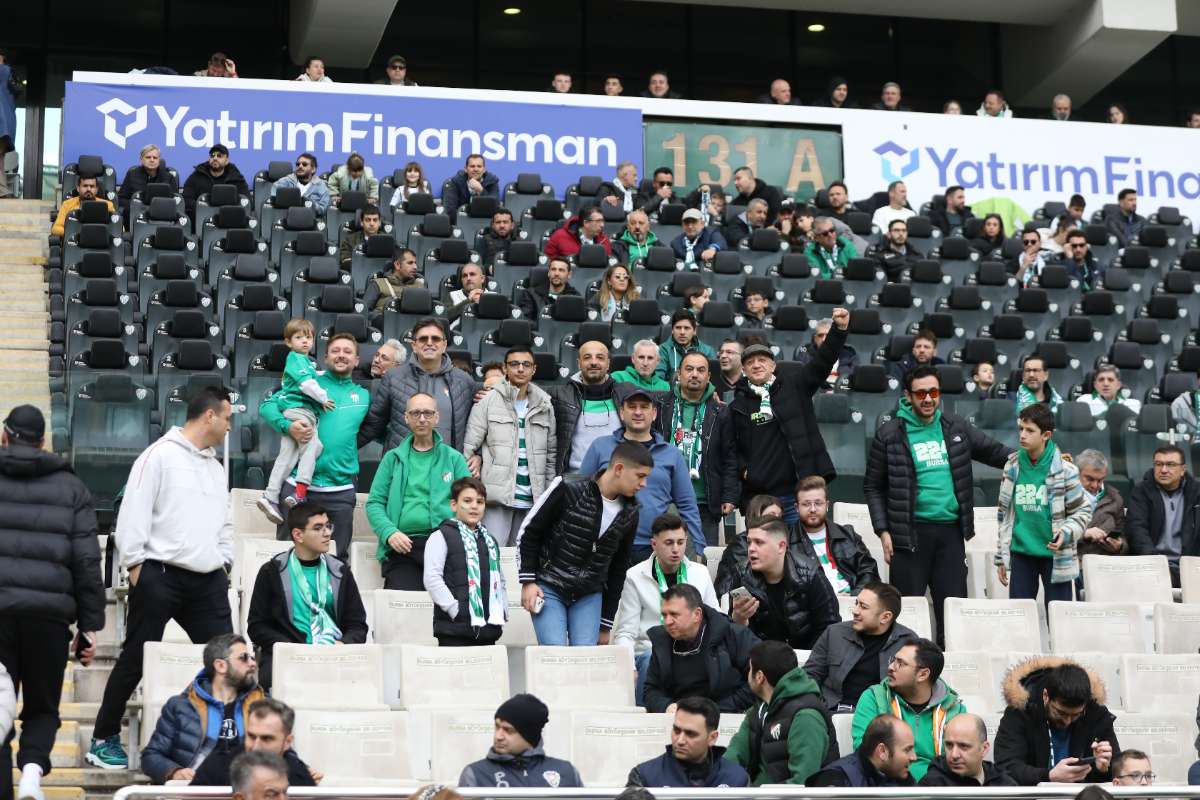 (FOTO GALERİ) Bursaspor-Silifke Belediyespor Taraftar Fotoğrafları