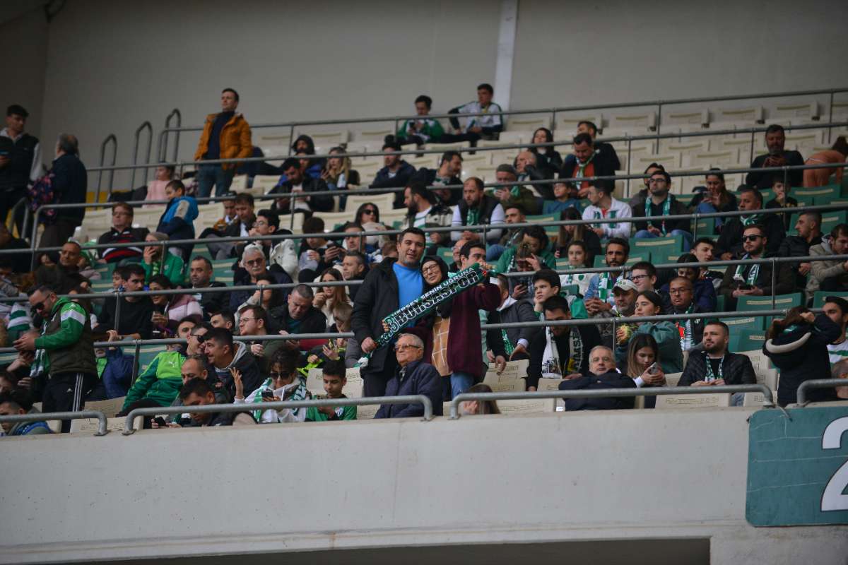 (FOTO GALERİ) Bursaspor-Silifke Belediyespor Taraftar Fotoğrafları -2