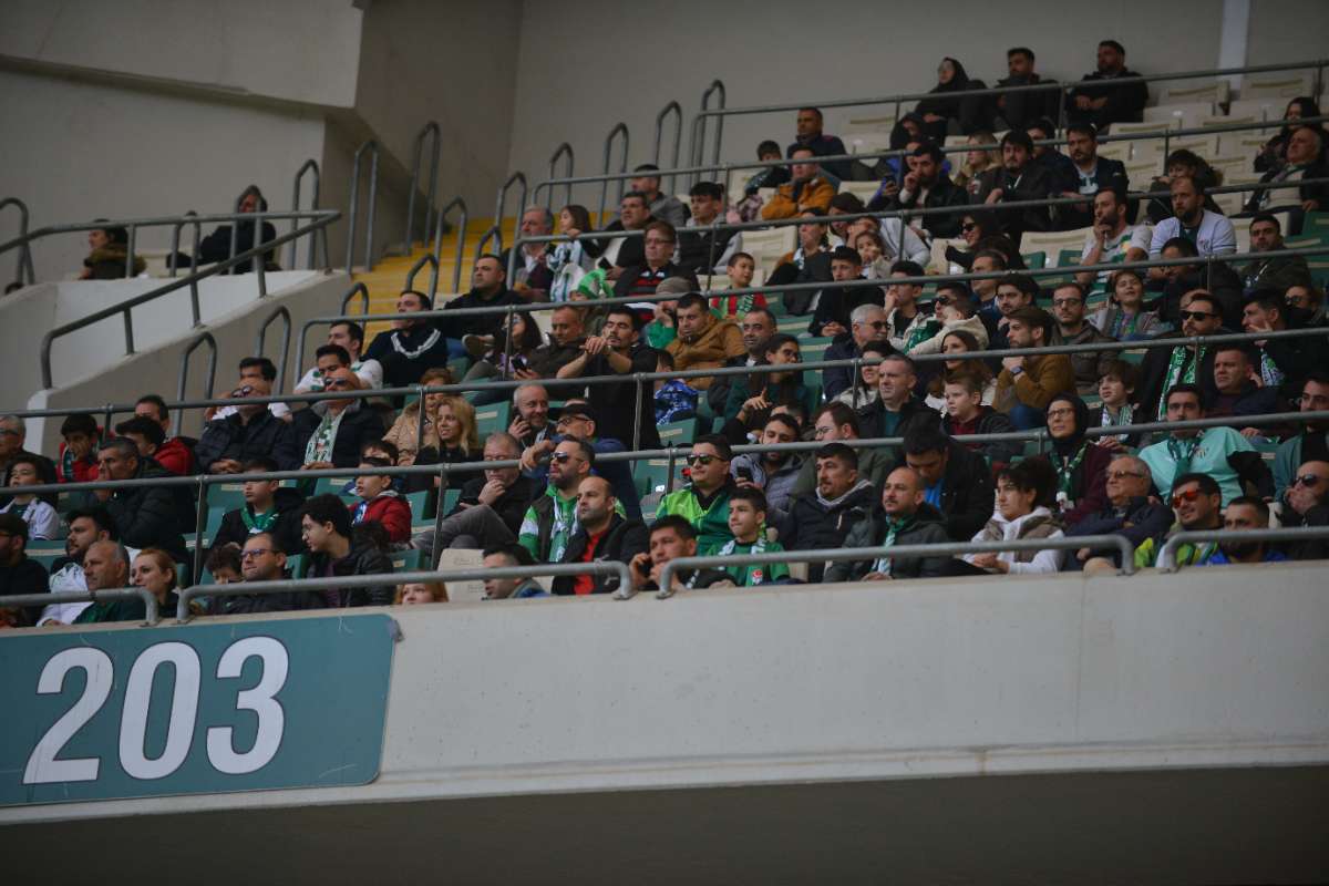 (FOTO GALERİ) Bursaspor-Silifke Belediyespor Taraftar Fotoğrafları -2
