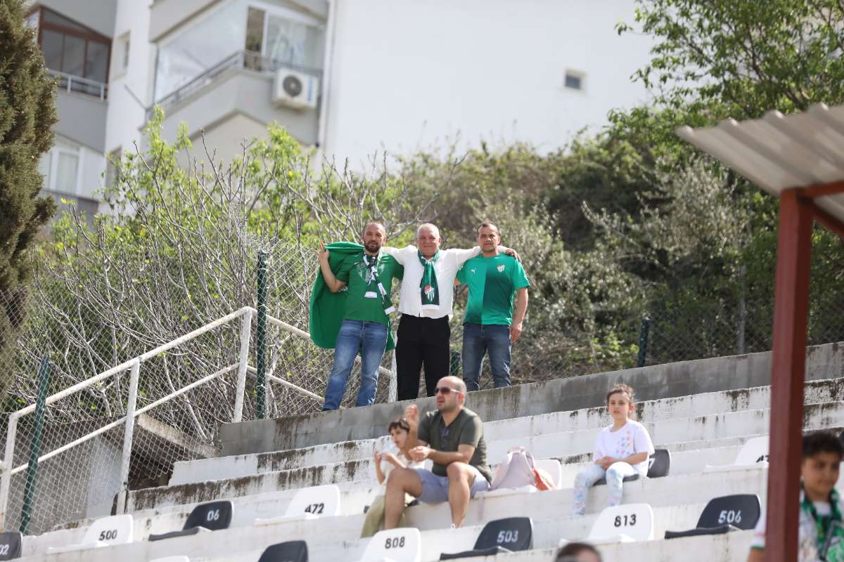 (FOTO GALERİ) KUŞADASISPOR - BURSASPOR FOTOĞRAFLARI