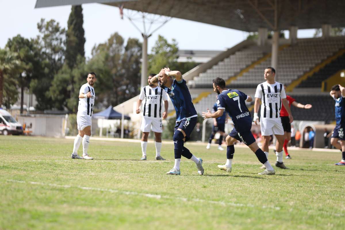 (FOTO GALERİ) KUŞADASISPOR - BURSASPOR FOTOĞRAFLARI