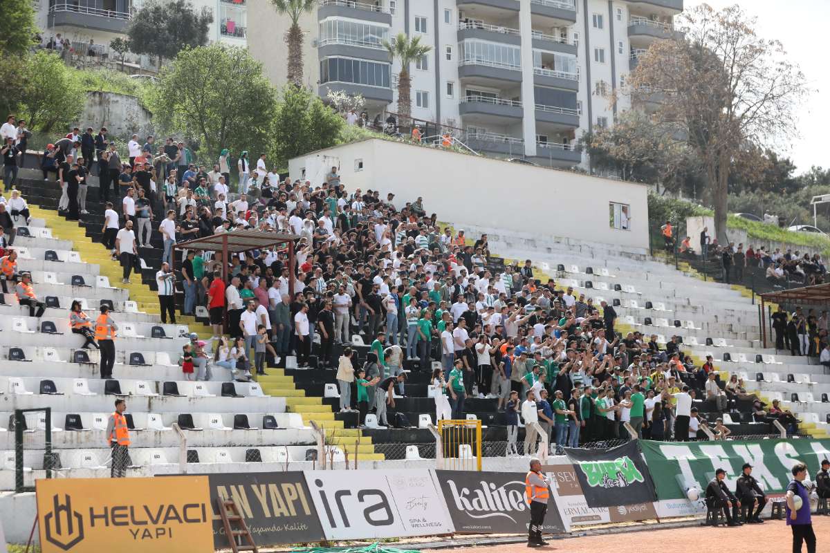 (FOTO GALERİ) KUŞADASISPOR - BURSASPOR FOTOĞRAFLARI