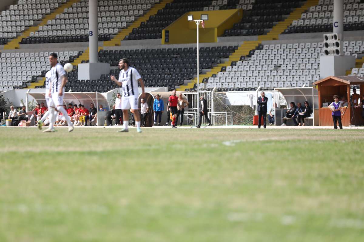 (FOTO GALERİ) KUŞADASISPOR - BURSASPOR FOTOĞRAFLARI