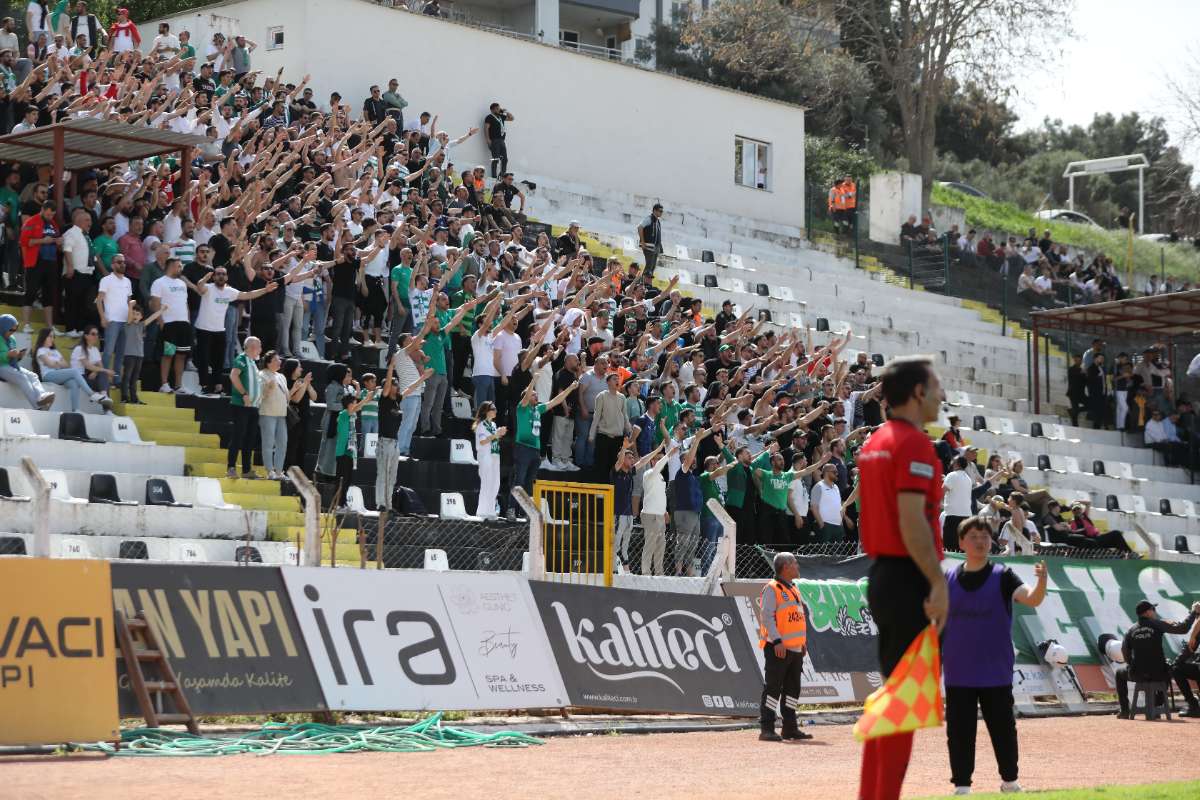 (FOTO GALERİ) KUŞADASISPOR - BURSASPOR FOTOĞRAFLARI