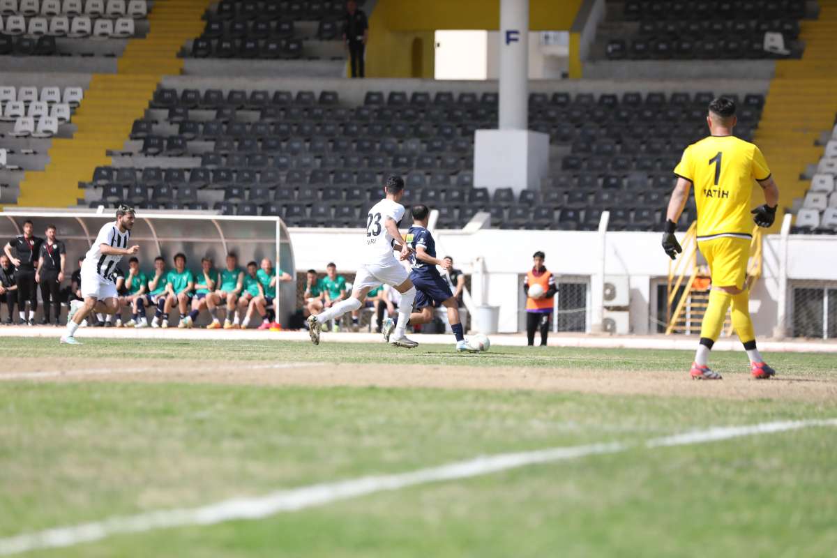(FOTO GALERİ) KUŞADASISPOR - BURSASPOR FOTOĞRAFLARI