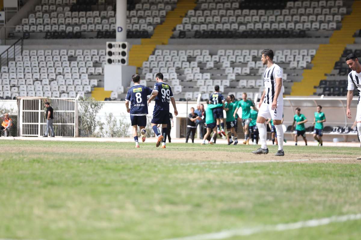 (FOTO GALERİ) KUŞADASISPOR - BURSASPOR FOTOĞRAFLARI