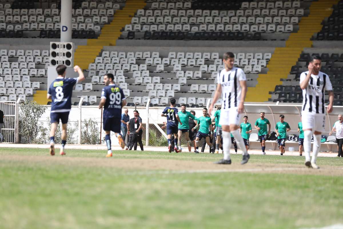 (FOTO GALERİ) KUŞADASISPOR - BURSASPOR FOTOĞRAFLARI
