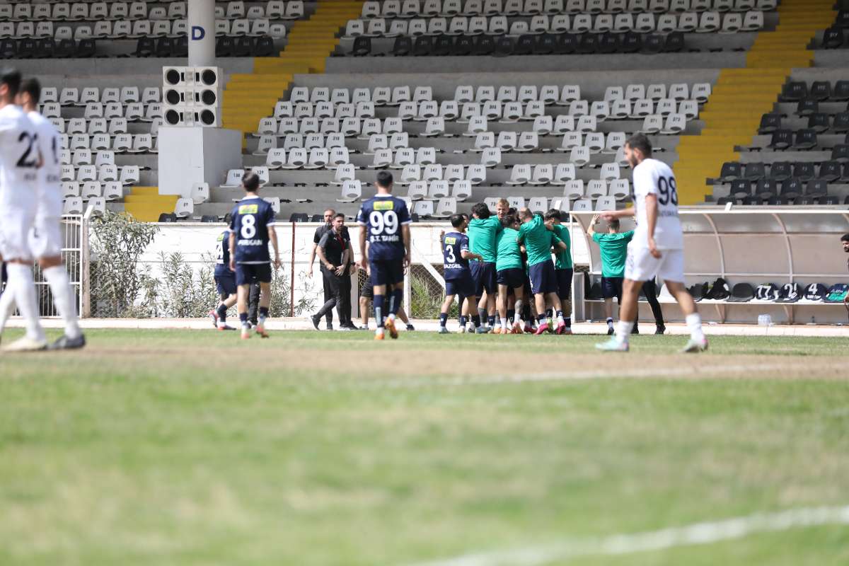 (FOTO GALERİ) KUŞADASISPOR - BURSASPOR FOTOĞRAFLARI