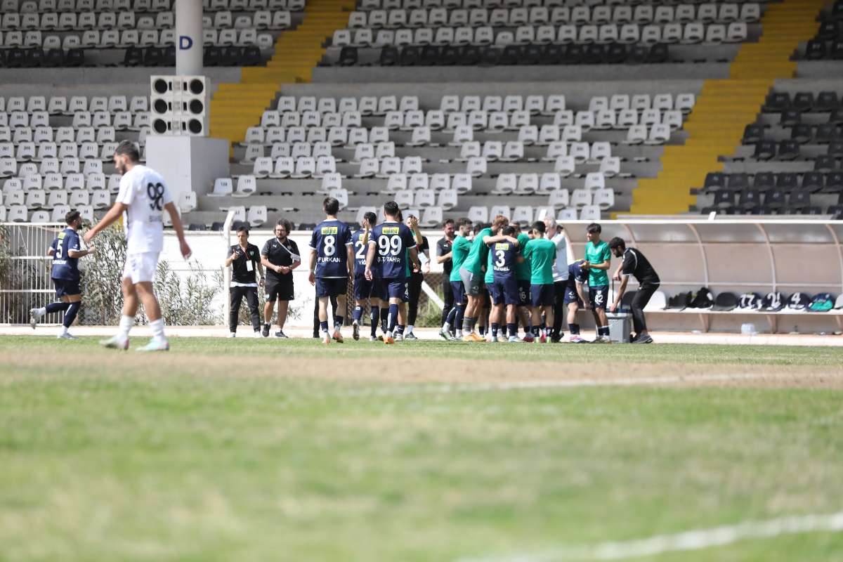 (FOTO GALERİ) KUŞADASISPOR - BURSASPOR FOTOĞRAFLARI