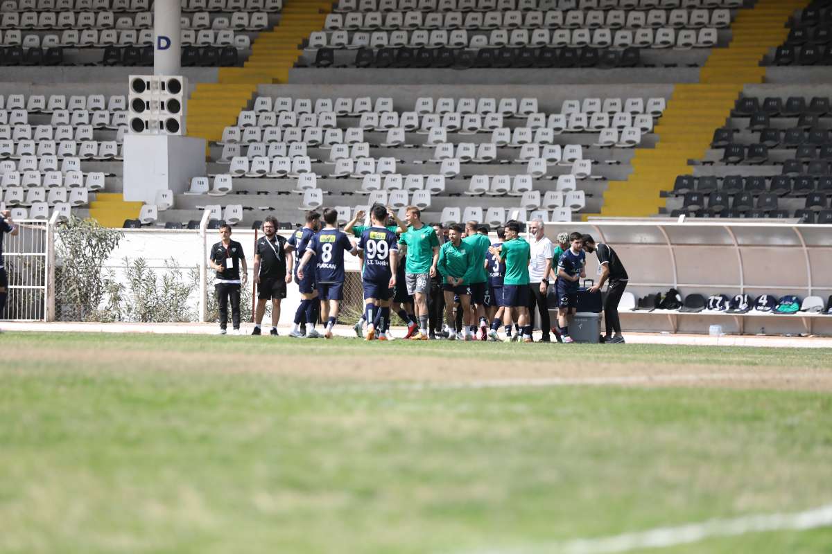 (FOTO GALERİ) KUŞADASISPOR - BURSASPOR FOTOĞRAFLARI