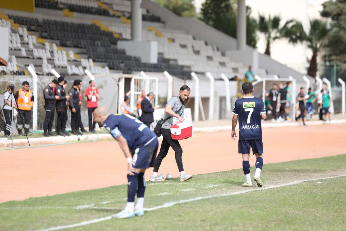 (FOTO GALERİ) KUŞADASISPOR - BURSASPOR FOTOĞRAFLARI