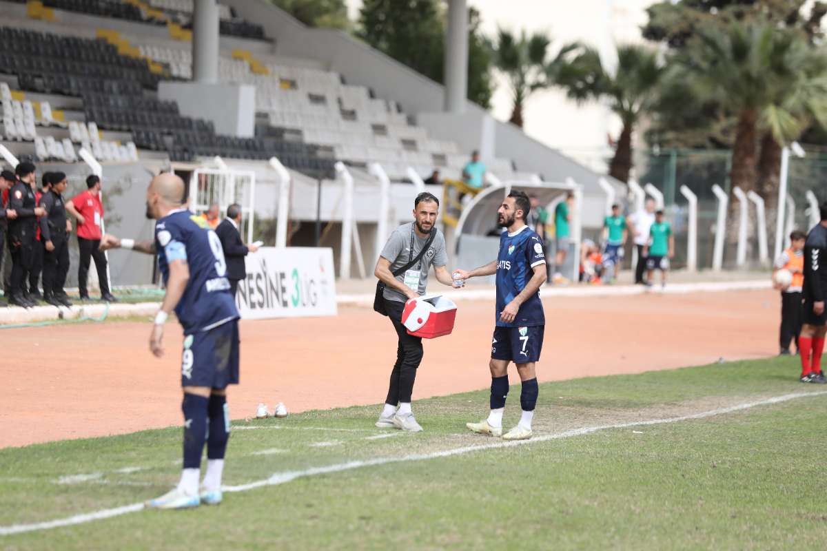 (FOTO GALERİ) KUŞADASISPOR - BURSASPOR FOTOĞRAFLARI