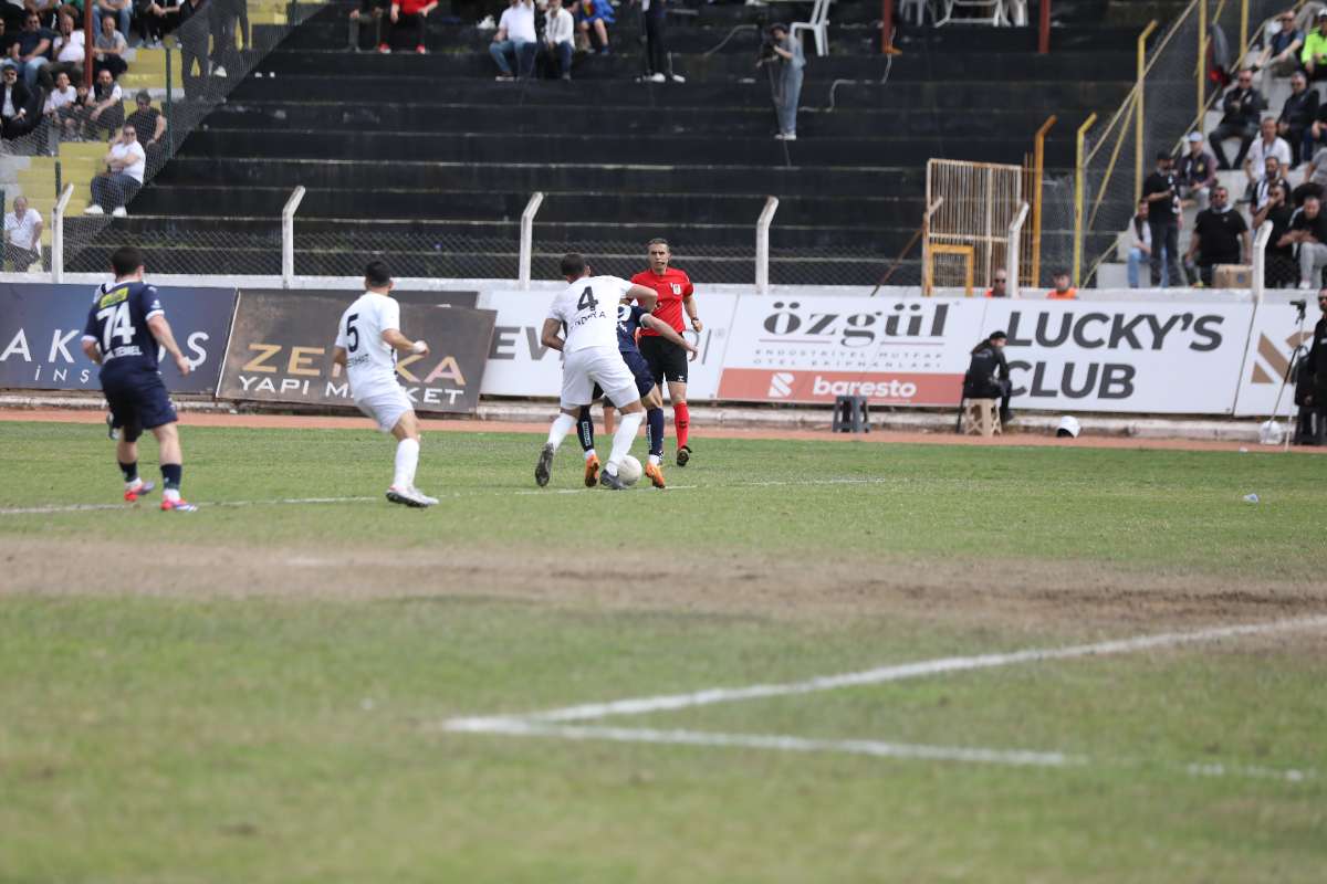 (FOTO GALERİ) KUŞADASISPOR - BURSASPOR FOTOĞRAFLARI