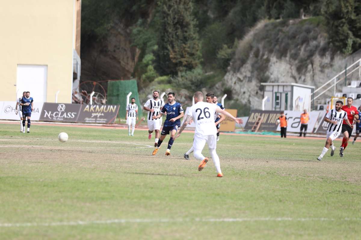 (FOTO GALERİ) KUŞADASISPOR - BURSASPOR FOTOĞRAFLARI