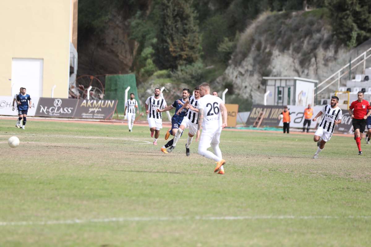 (FOTO GALERİ) KUŞADASISPOR - BURSASPOR FOTOĞRAFLARI