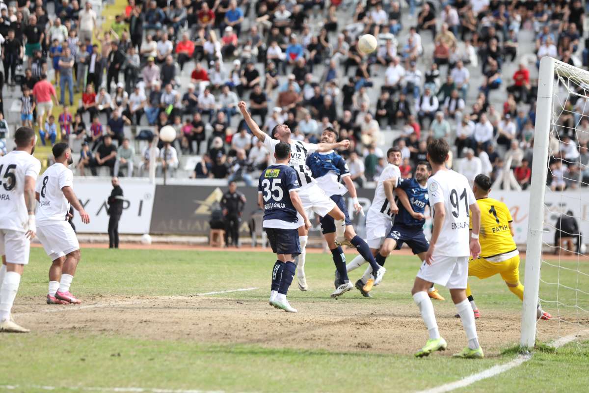 (FOTO GALERİ) KUŞADASISPOR - BURSASPOR FOTOĞRAFLARI