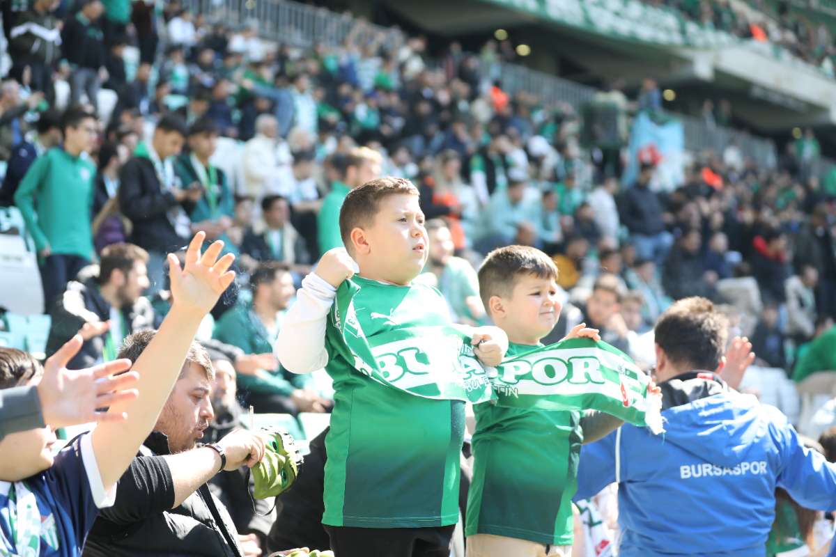 (FOTO GALERİ) Bursaspor-Kırşehir Belediyespor Maçından Taraftar Fotoğrafları