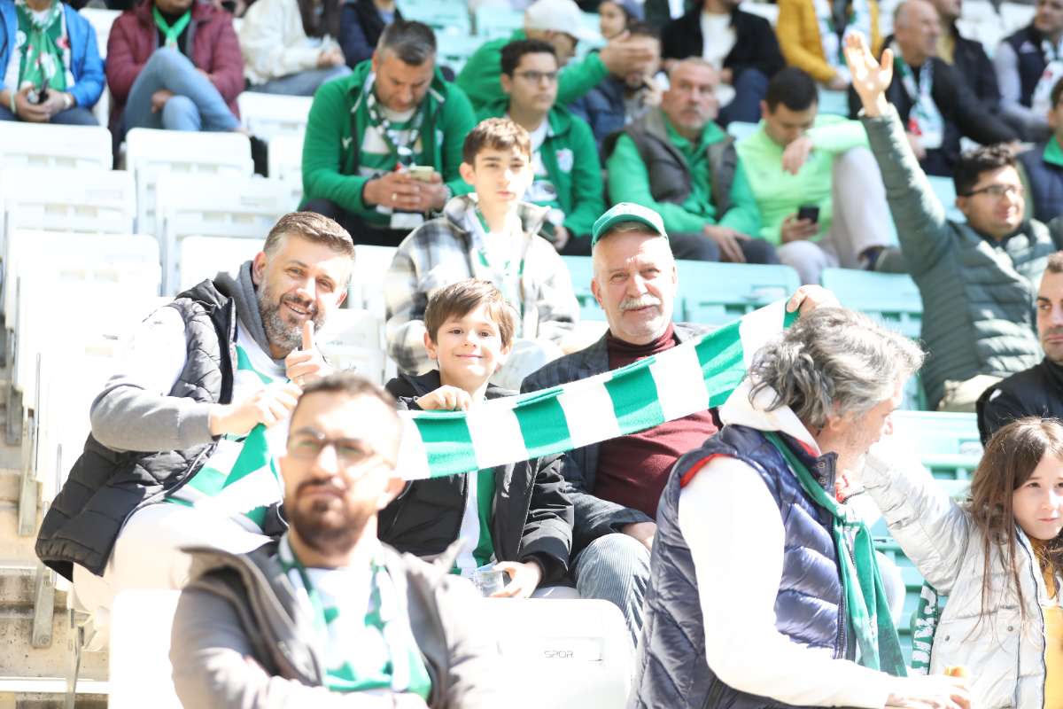 (FOTO GALERİ) Bursaspor-Kırşehir Belediyespor Maçından Taraftar Fotoğrafları
