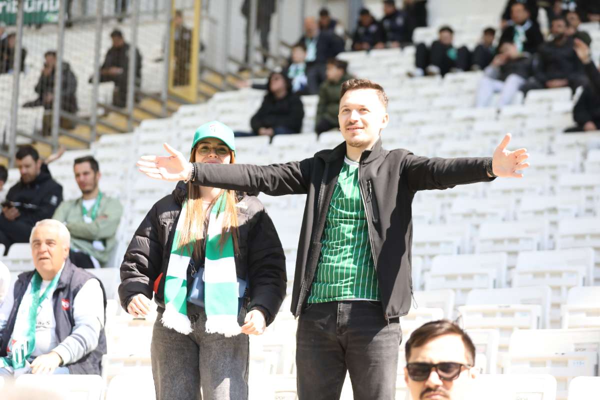 (FOTO GALERİ) Bursaspor-Kırşehir Belediyespor Maçından Taraftar Fotoğrafları
