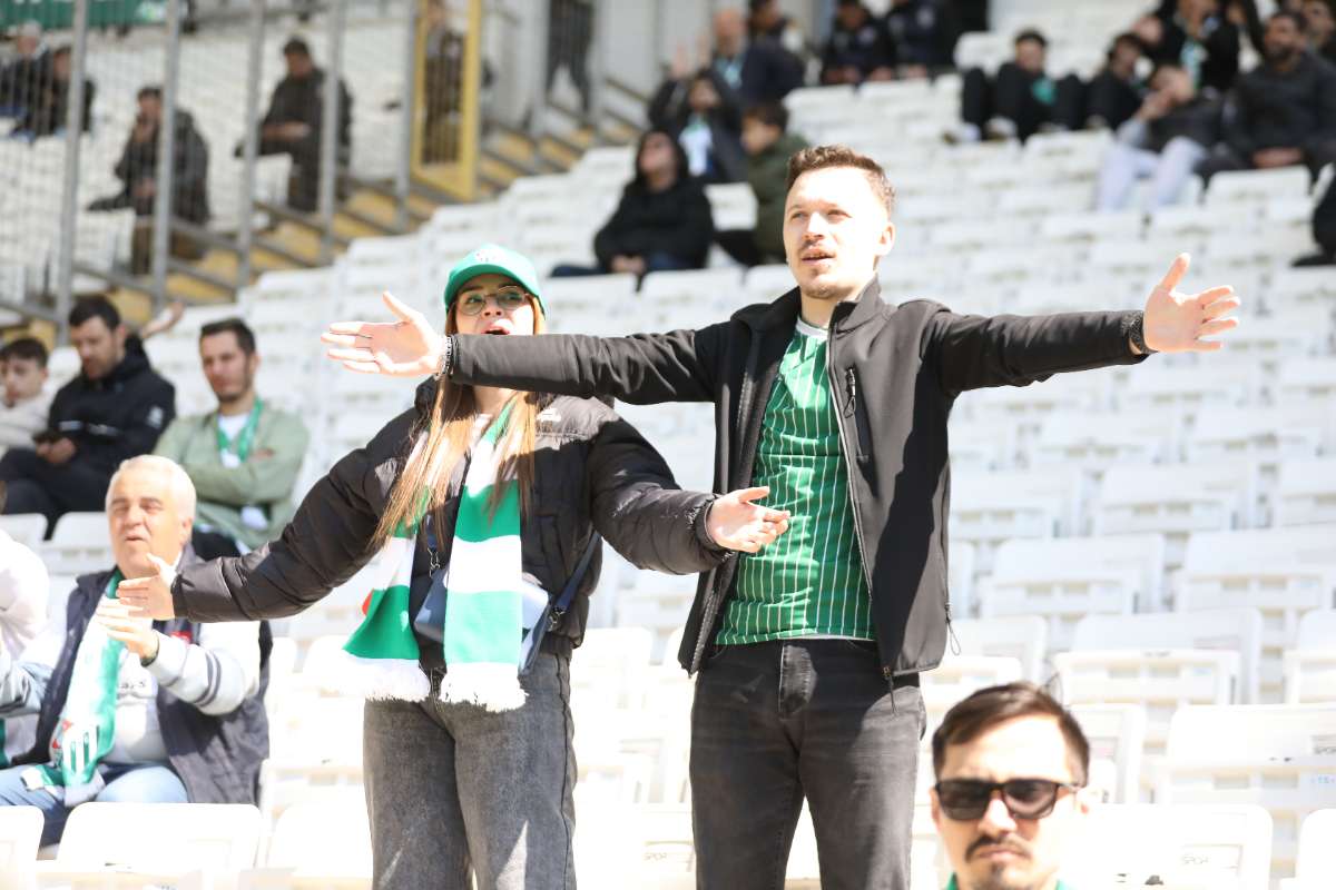 (FOTO GALERİ) Bursaspor-Kırşehir Belediyespor Maçından Taraftar Fotoğrafları