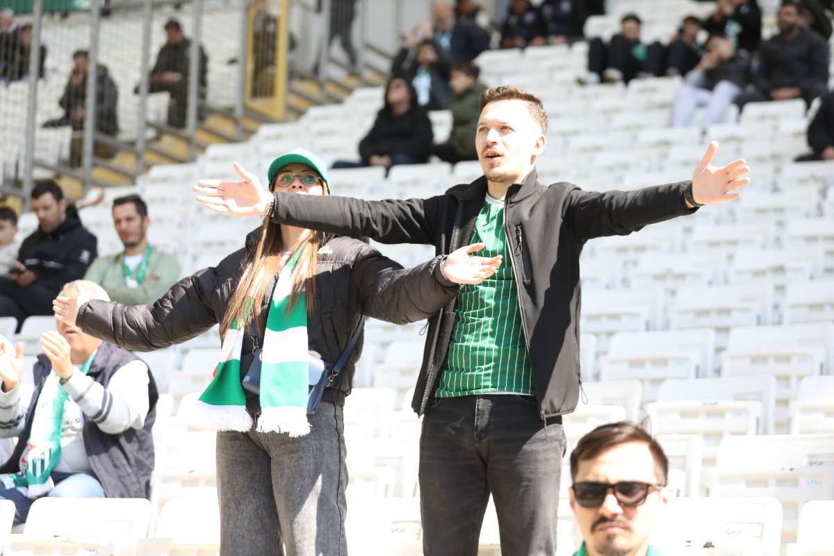 (FOTO GALERİ) Bursaspor-Kırşehir Belediyespor Maçından Taraftar Fotoğrafları