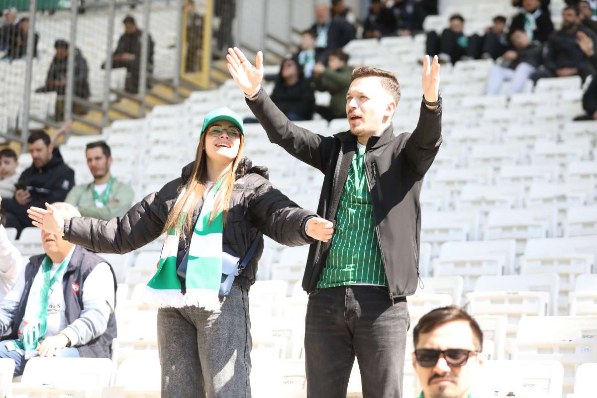 (FOTO GALERİ) Bursaspor-Kırşehir Belediyespor Maçından Taraftar Fotoğrafları
