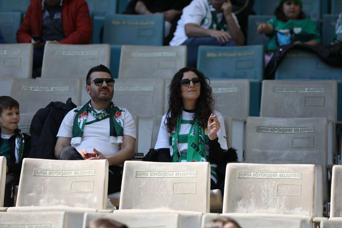 (FOTO GALERİ) Bursaspor-Kırşehir Belediyespor Maçından Taraftar Fotoğrafları