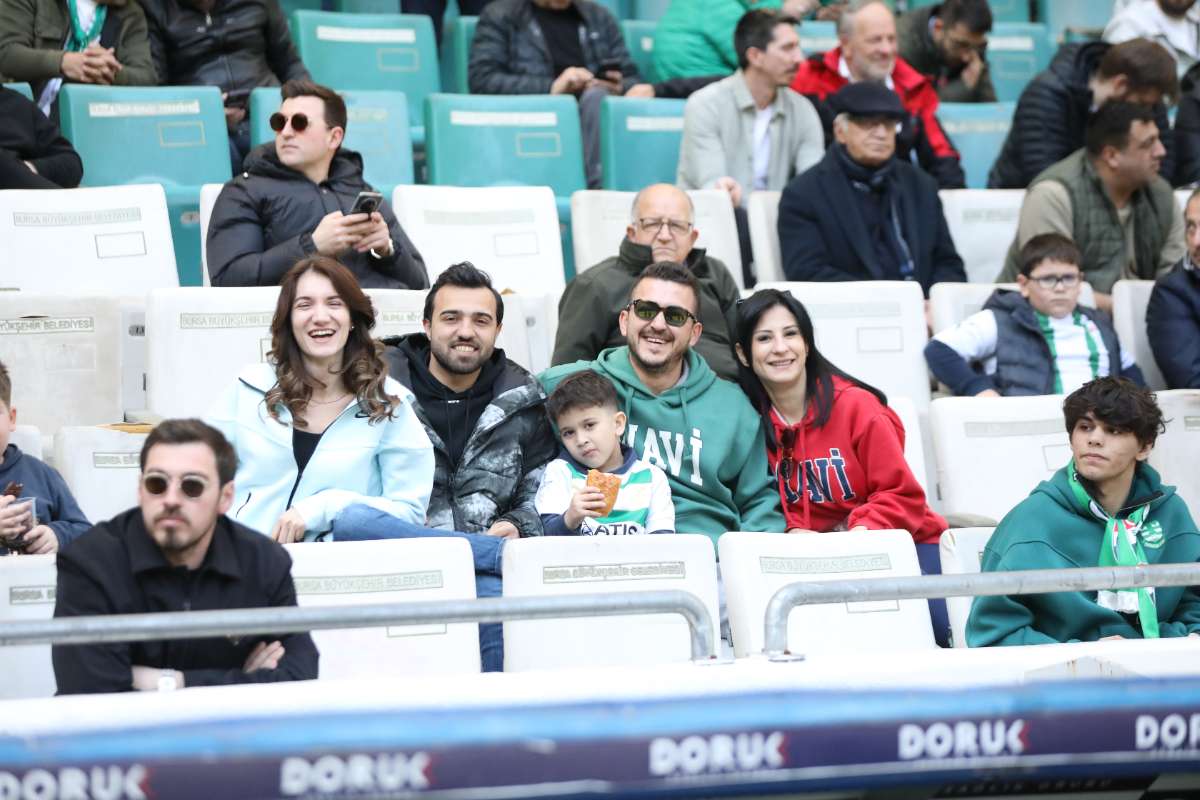 (FOTO GALERİ) Bursaspor-Kırşehir Belediyespor Maçından Taraftar Fotoğrafları