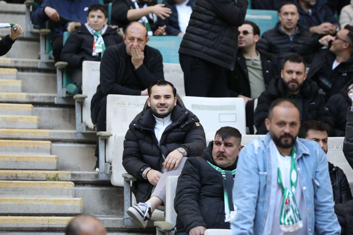 (FOTO GALERİ) Bursaspor-Kırşehir Belediyespor Maçından Taraftar Fotoğrafları