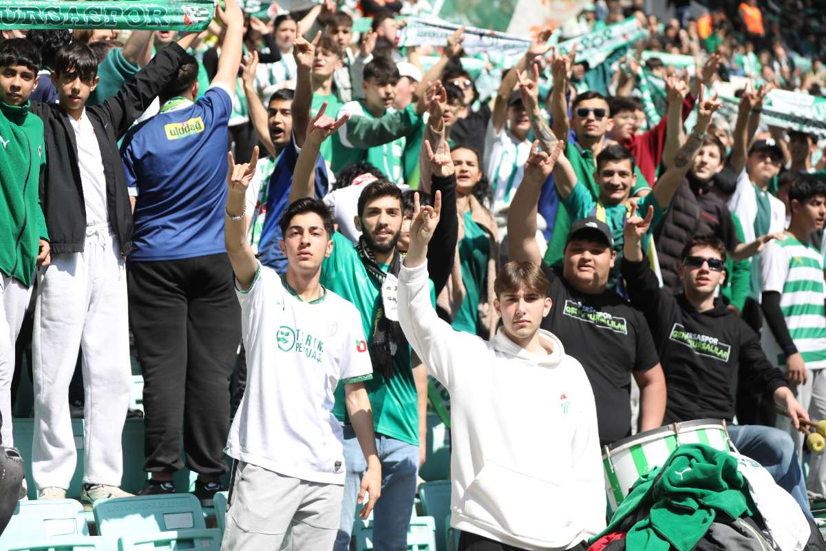 (FOTO GALERİ) Bursaspor-Kırşehir Belediyespor Maçından Taraftar Fotoğrafları