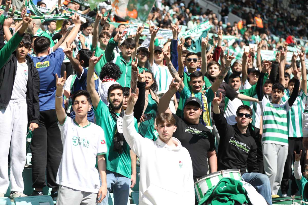 (FOTO GALERİ) Bursaspor-Kırşehir Belediyespor Maçından Taraftar Fotoğrafları
