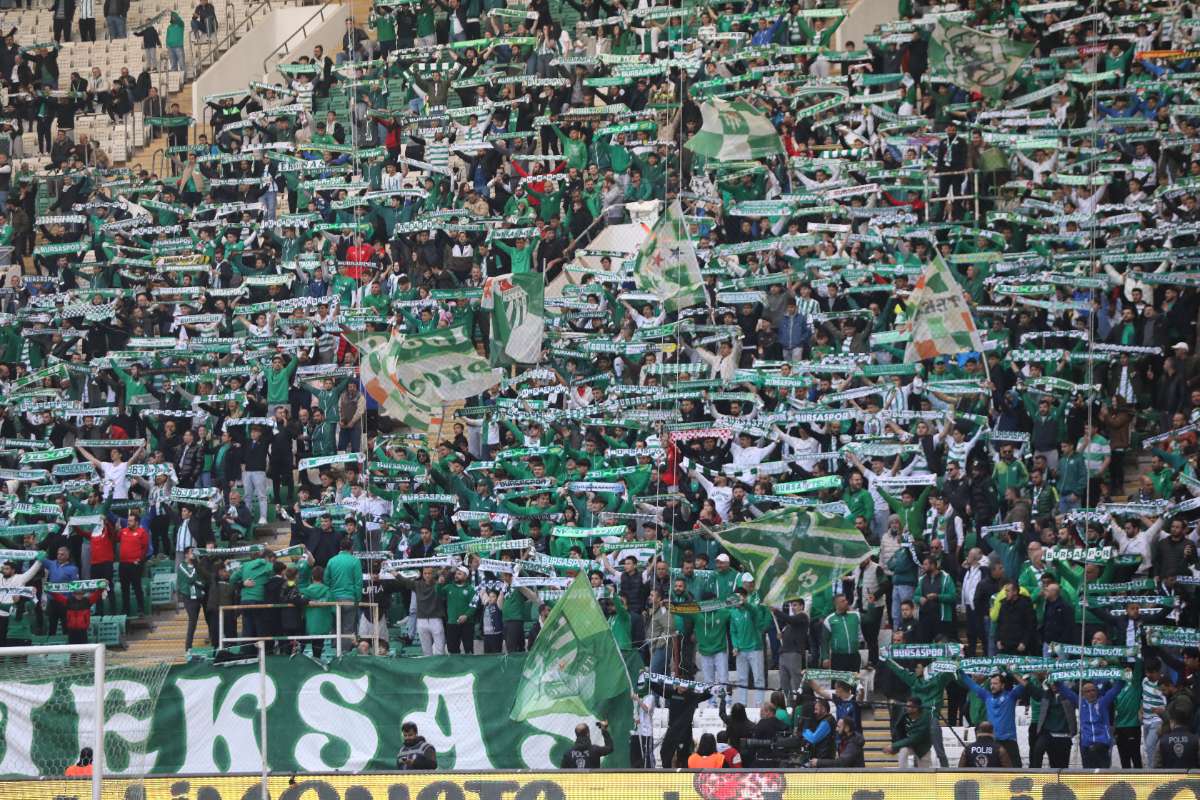 (FOTO GALERİ) Bursaspor-Kırşehir Belediyespor Maçından Taraftar Fotoğrafları