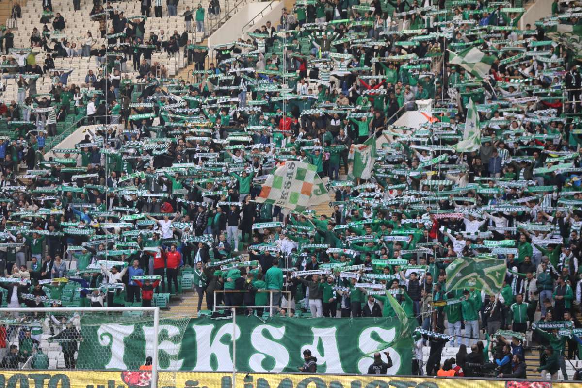 (FOTO GALERİ) Bursaspor-Kırşehir Belediyespor Maçından Taraftar Fotoğrafları