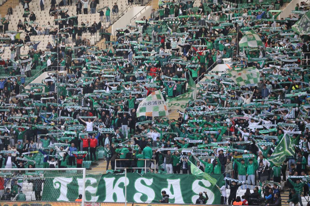 (FOTO GALERİ) Bursaspor-Kırşehir Belediyespor Maçından Taraftar Fotoğrafları