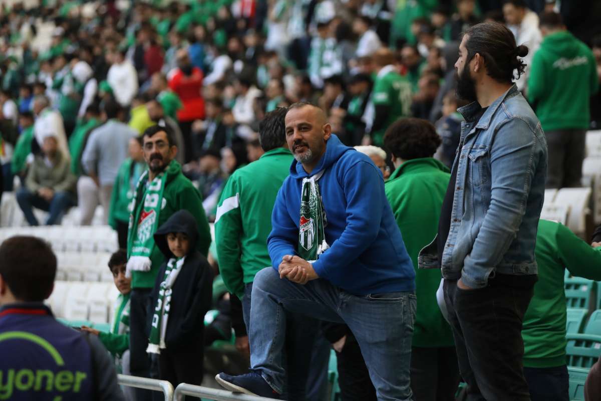 (FOTO GALERİ) Bursaspor-Kırşehir Belediyespor Maçından Taraftar Fotoğrafları