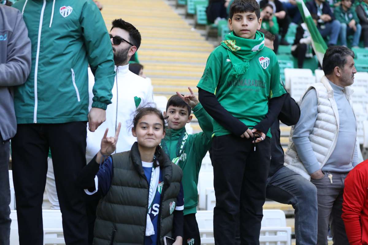 (FOTO GALERİ) Bursaspor-Kırşehir Belediyespor Maçından Taraftar Fotoğrafları