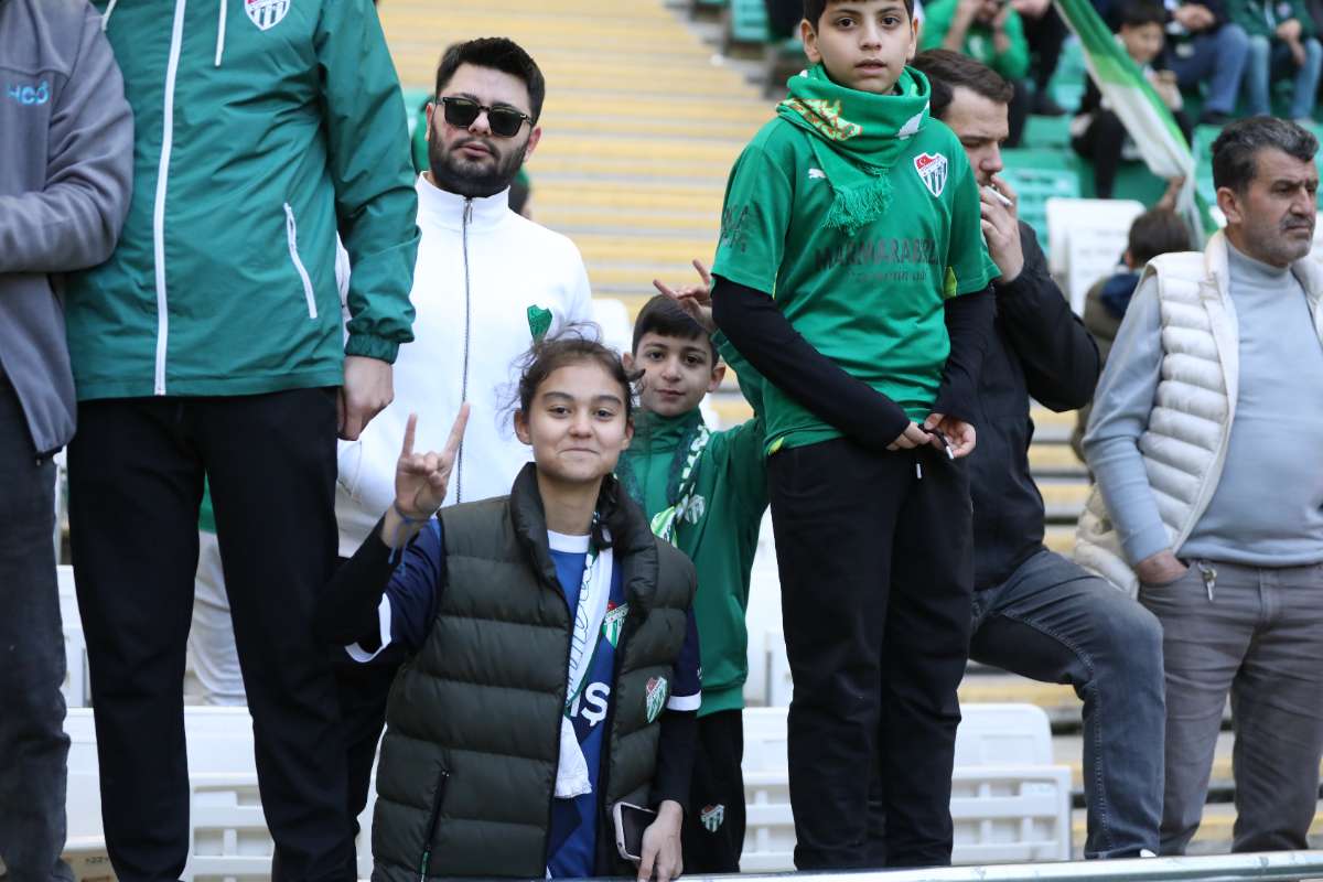 (FOTO GALERİ) Bursaspor-Kırşehir Belediyespor Maçından Taraftar Fotoğrafları