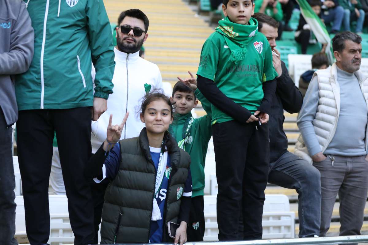 (FOTO GALERİ) Bursaspor-Kırşehir Belediyespor Maçından Taraftar Fotoğrafları