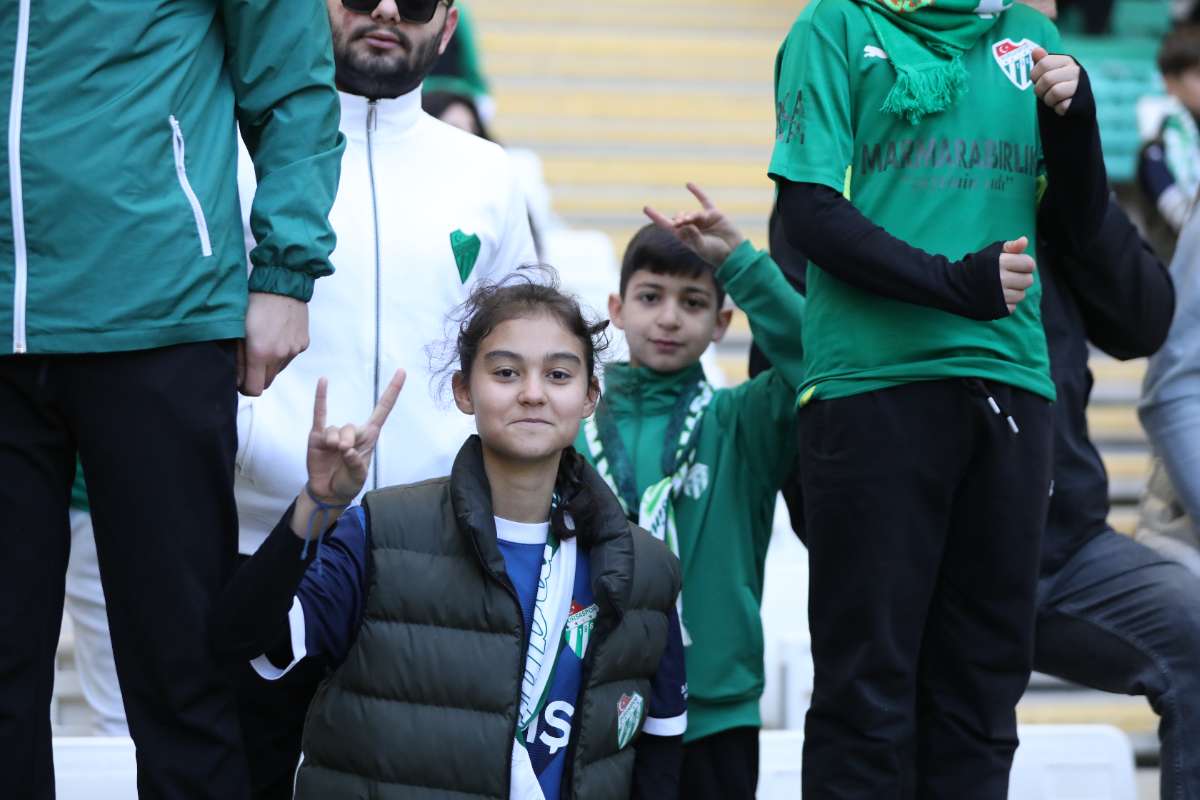 (FOTO GALERİ) Bursaspor-Kırşehir Belediyespor Maçından Taraftar Fotoğrafları