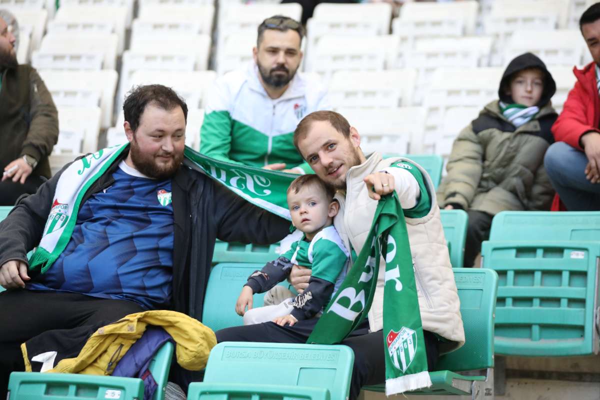 (FOTO GALERİ) Bursaspor-Kırşehir Belediyespor Maçından Taraftar Fotoğrafları
